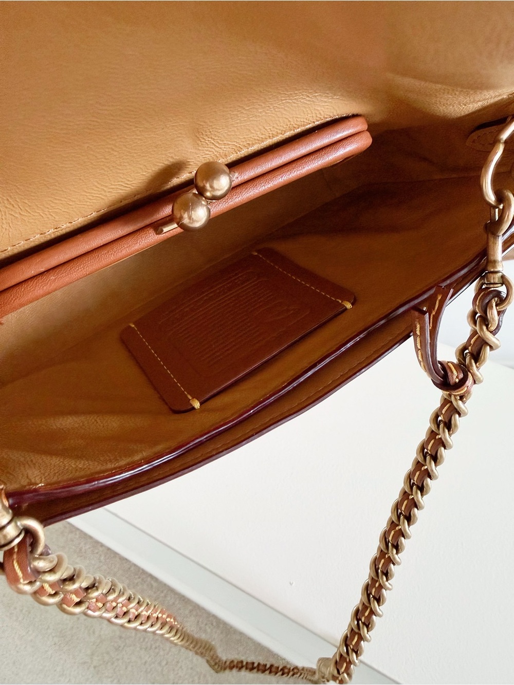 COACH 1941 Dinky 24 Linked Tea Rose Chalk Ivory Leather Crossbody – Rare - Picture 5 of 7
